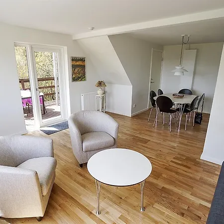 度假居 Two-bedroom Holiday In *