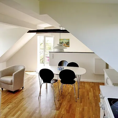 度假居 Two-bedroom Holiday In *