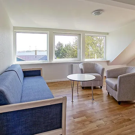 度假居 Two-bedroom Holiday In *